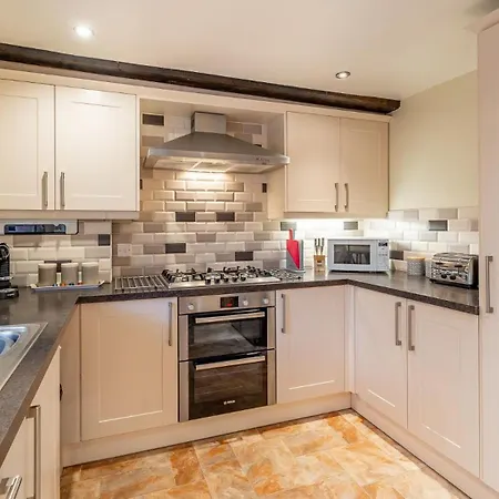 4 Bed In Ambleside Oc-Lr109 *