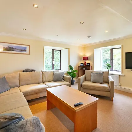 4 Bed In Ambleside Oc-Lr109 דירה